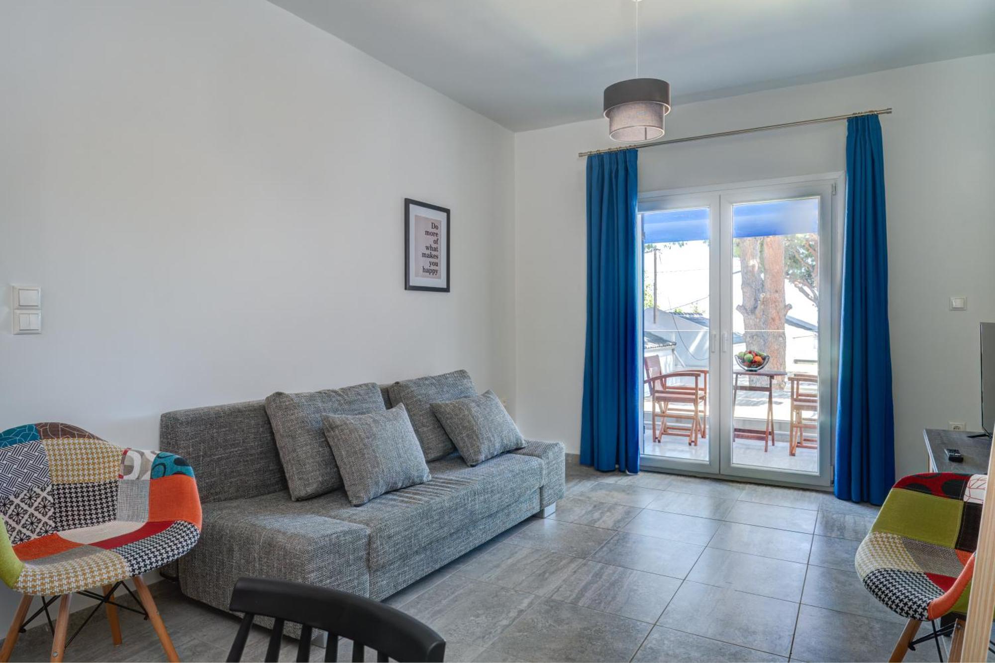 Molos Beachfront Apartments In Diakopto Quarto foto